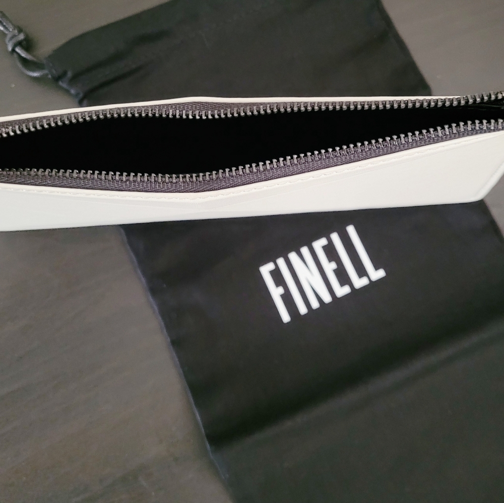 Finell VEN zippered pouch white - Picture 4 of 5